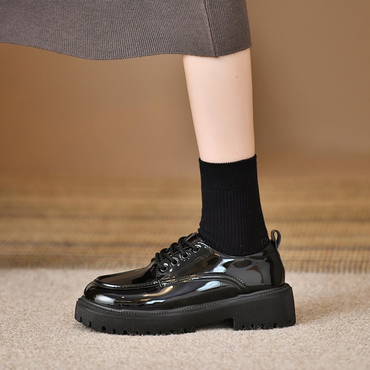 Nicola – Chaussures Compensées Style Britannique