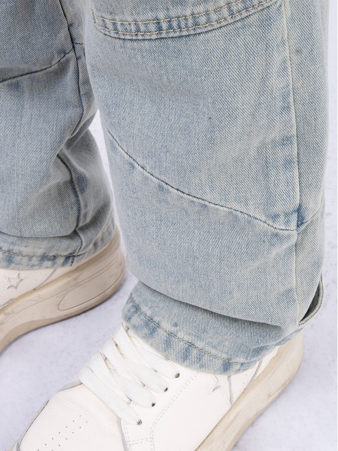 Gordon – Pantalon Droit avec Design Rétro Segmenté