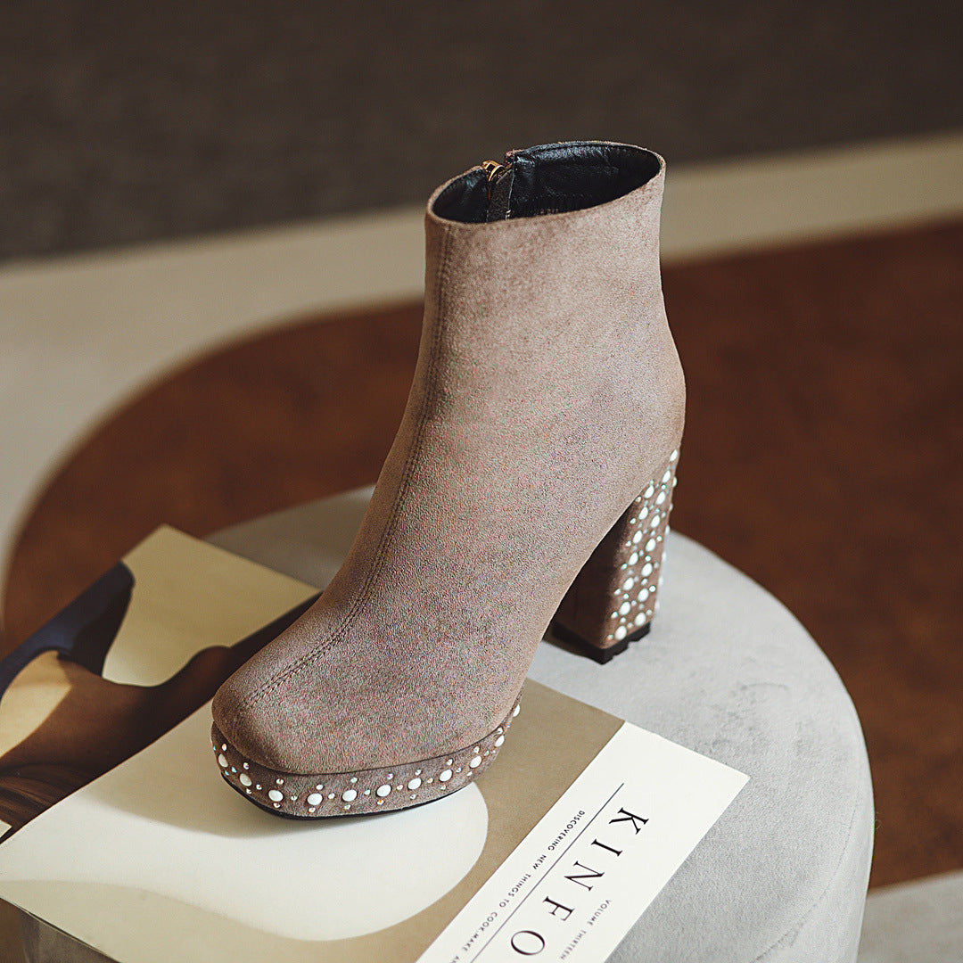 Danielle – Bottes à talons hauts en daim vegan élégant
