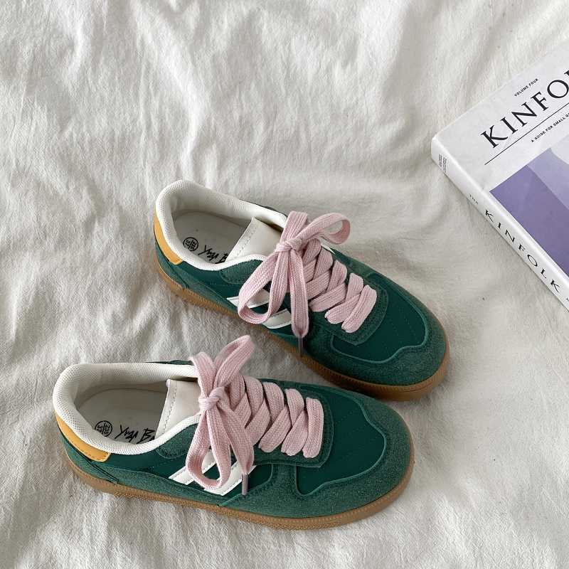 Alice – Chaussures d'Entraînement Allemandes Rétro Vertes