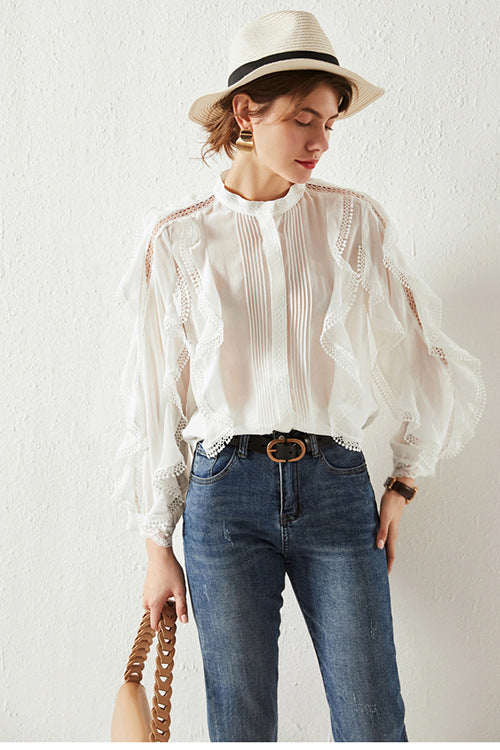 Marion – Chemise en Lin Français Élégante avec Oreilles en Bois et Dentelle