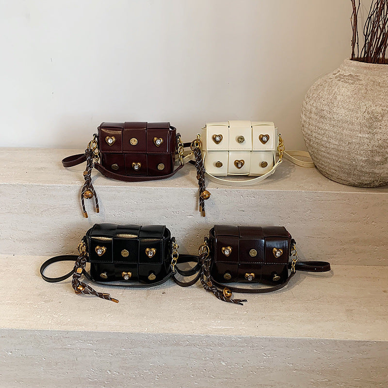 Amy – Petit Sac à Bandoulière Clouté pour Femme