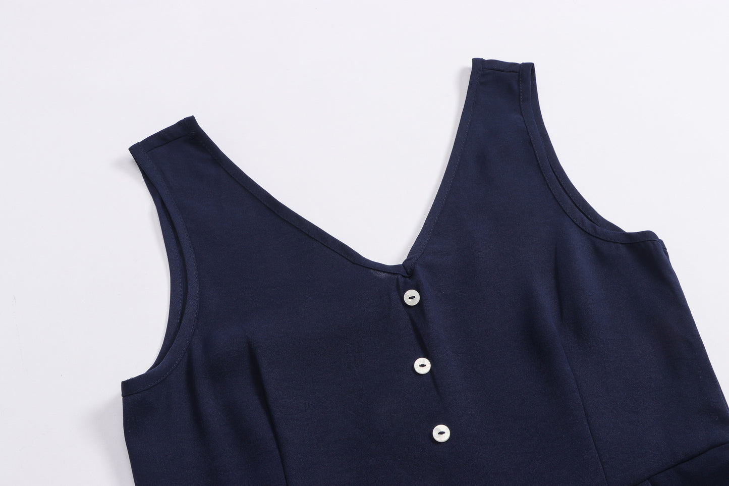 Kate – Combinaison à Ceinture et Boutons