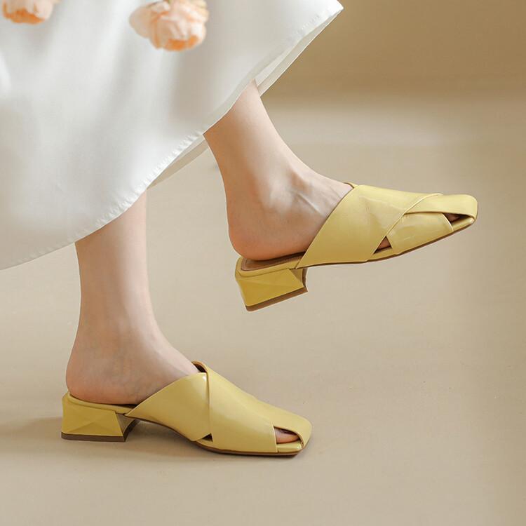 Amelia – Sandales et Mules à Talons Bas