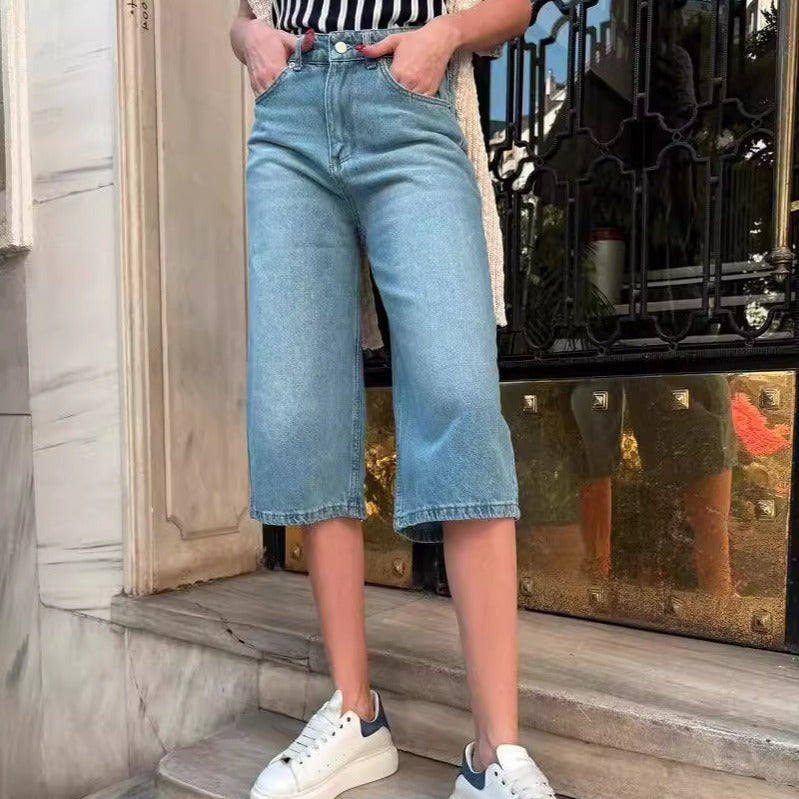 Adele – Jean évasé pour femme en denim délavé