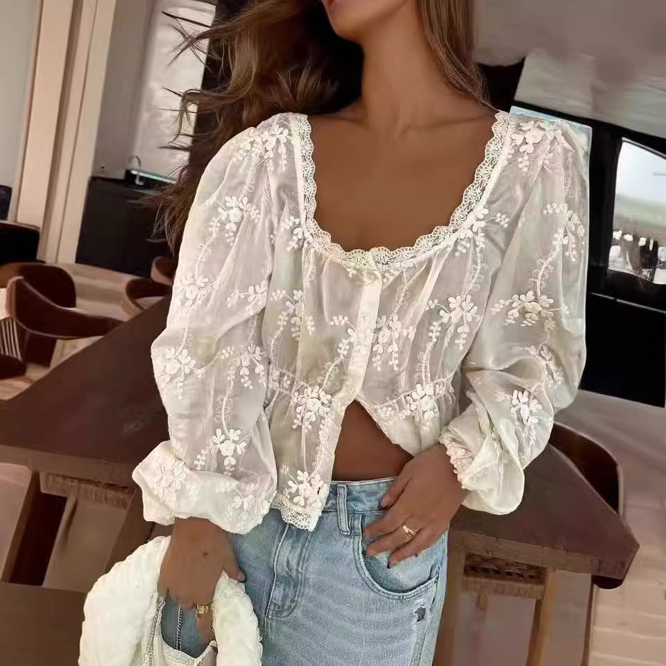 Laura – Chemise Brodée Longues Manches