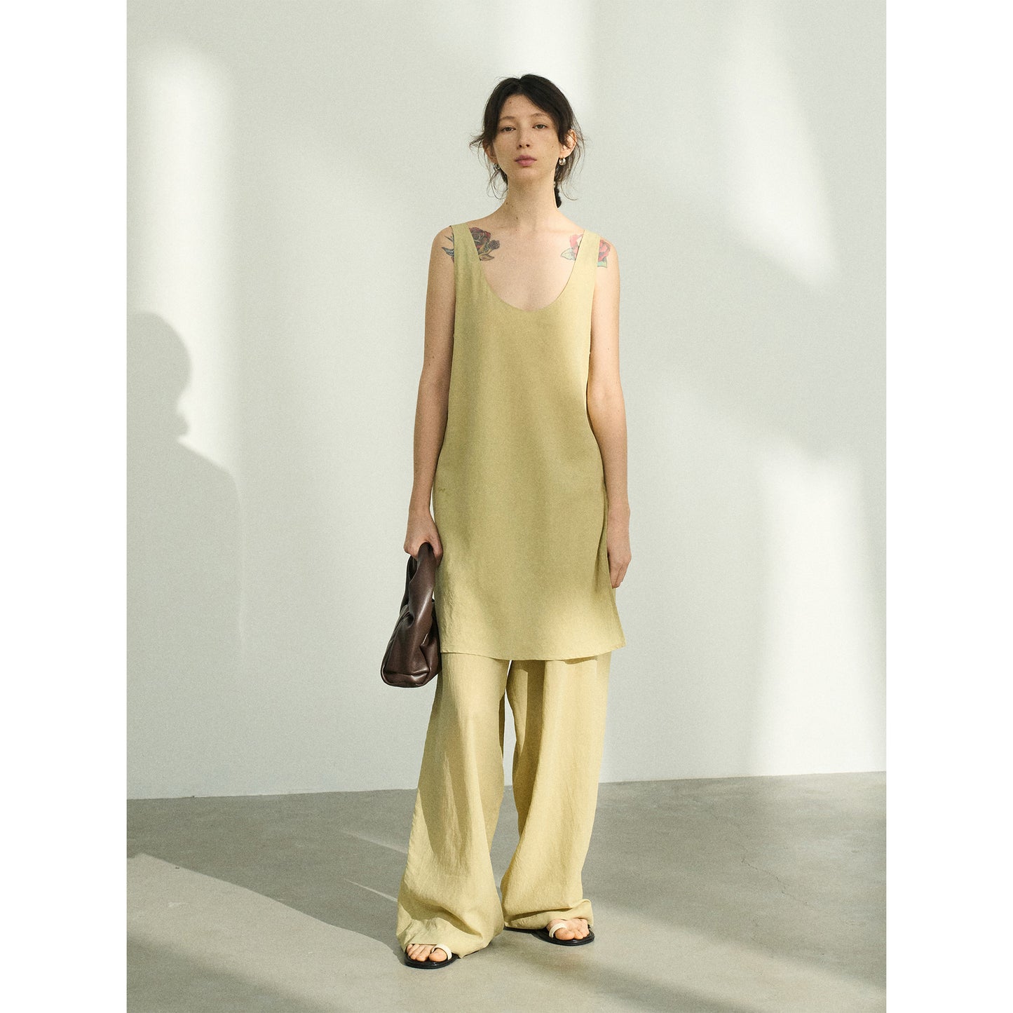 Lucy – Pantalon Droit en Tencel Lavé à la Pierre