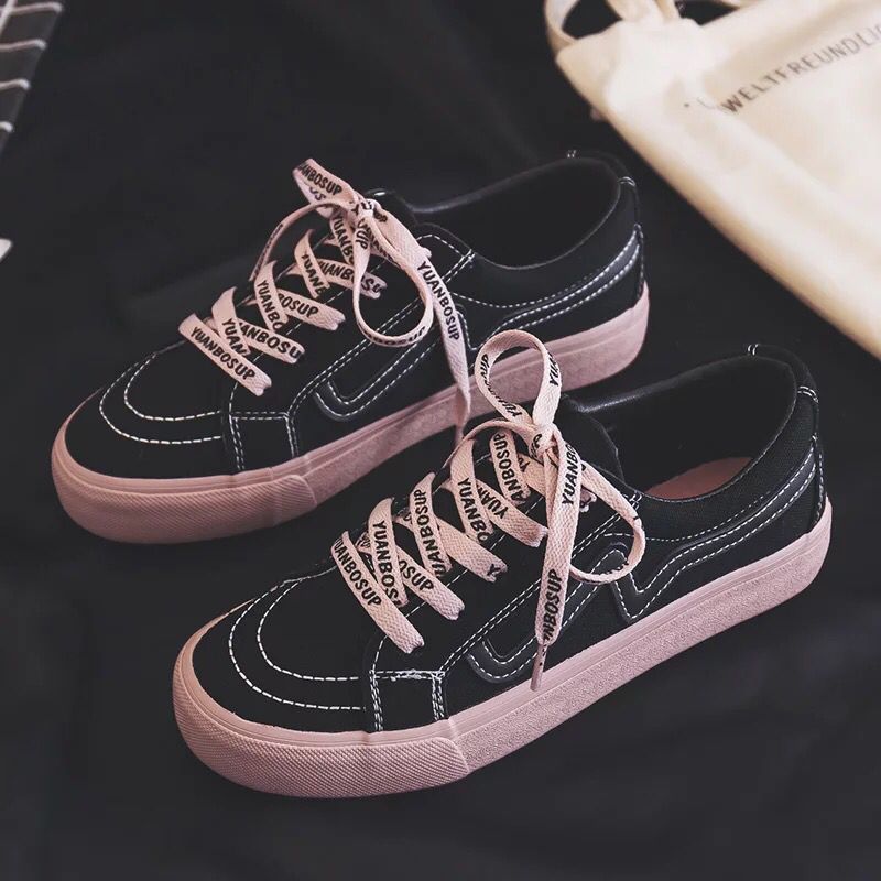Rachel – Chaussures en Toile pour Étudiantes