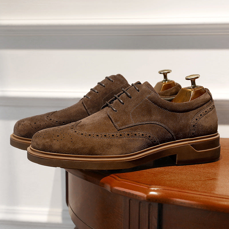 Edward – Chaussures Respirantes en Suède Vegan Gravure Vintage