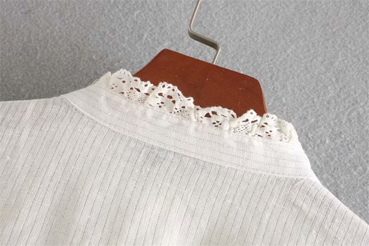 Sara – Haut Ample à Manches Bouffantes Brodé en Dentelle