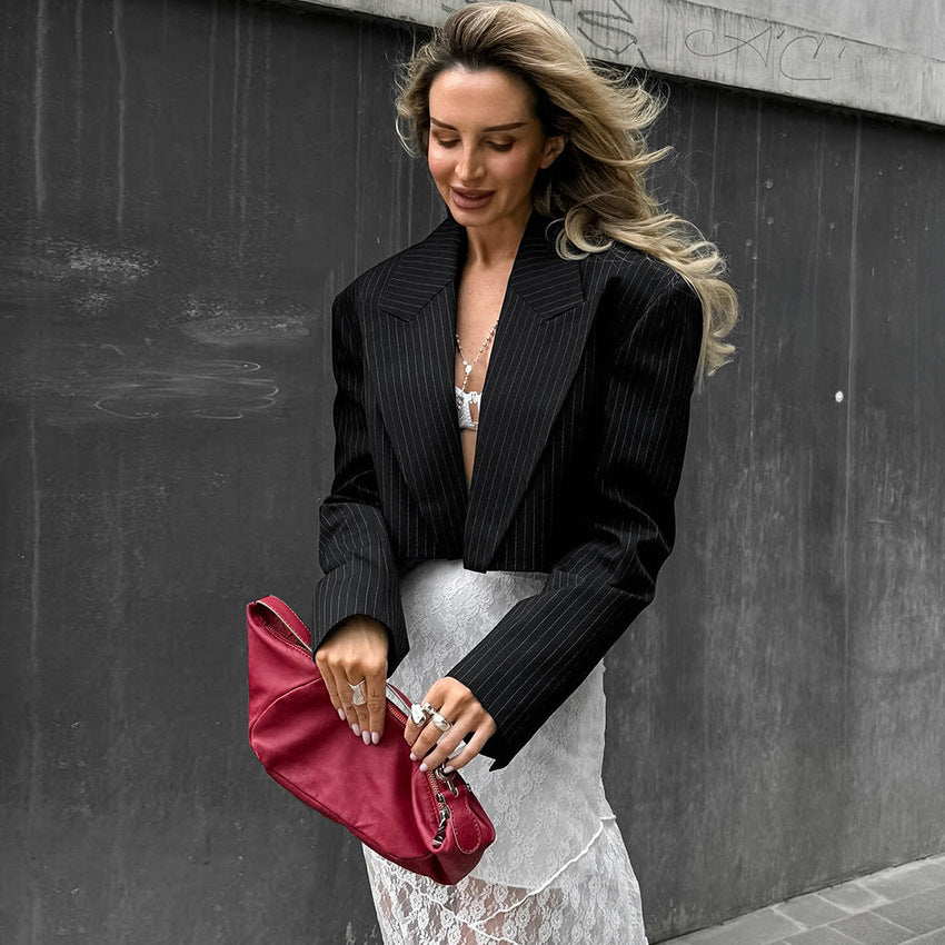 Julia – Veste de Costume Courte à Rayures Vintage