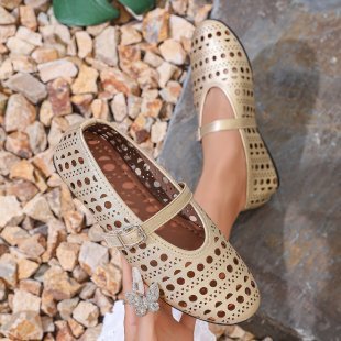 Lucy – Chaussures Plates à Bout Rond avec Boucle Découpée