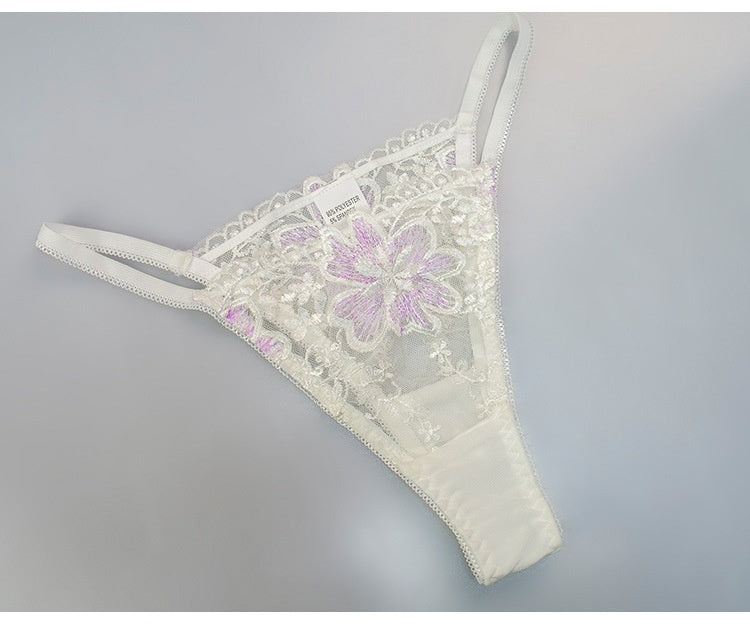 Charlotte – Ensemble de Lingerie en Dentelle avec String Sexy