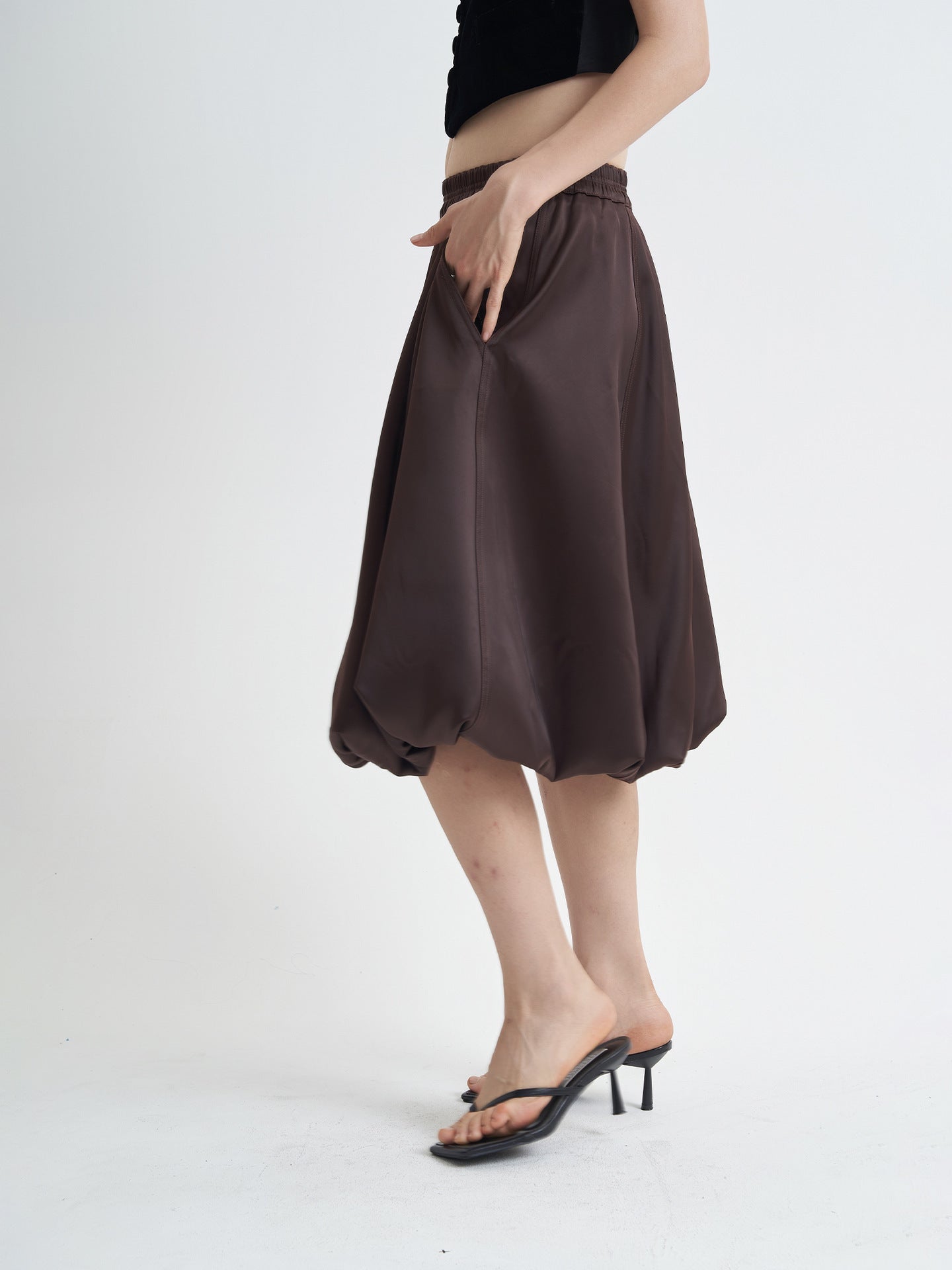 Stéphanie – Jupe Évasée Taille Haute mi-longue