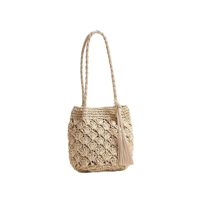 Clara – Sac en Paille à Franges et Motif Éventail