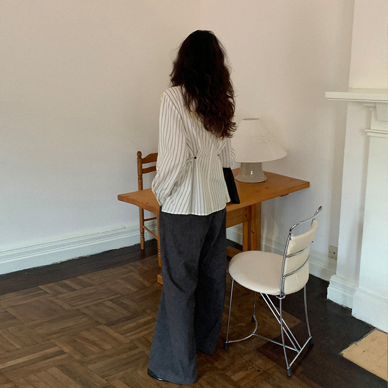 Diana – Chemise Rayée avec Design Intérieur