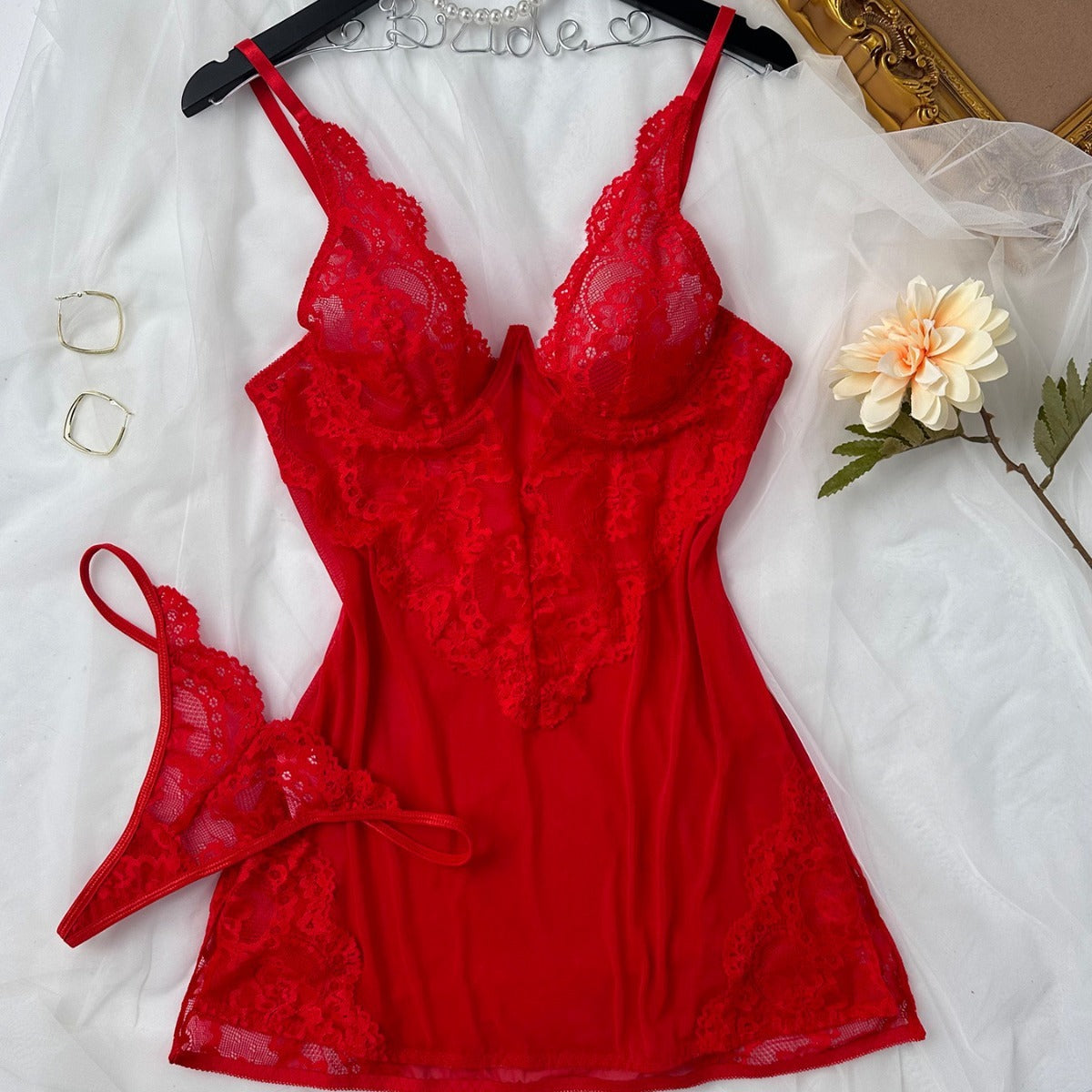 Heather – Pyjama en Dentelle Transparente à Bretelles