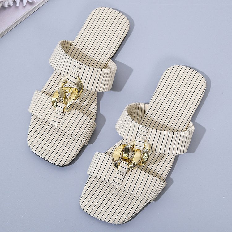 Lily – Sandales Plates avec Boucle Métallique Rayée