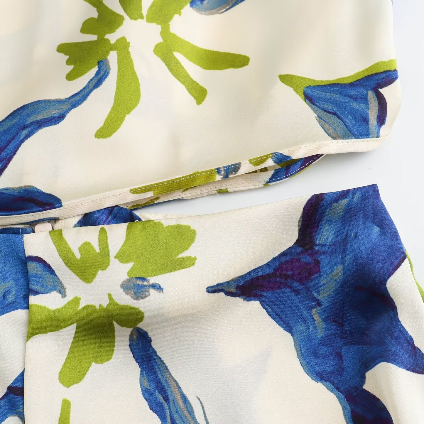 Carly – Combinaison à motifs floraux décontractée