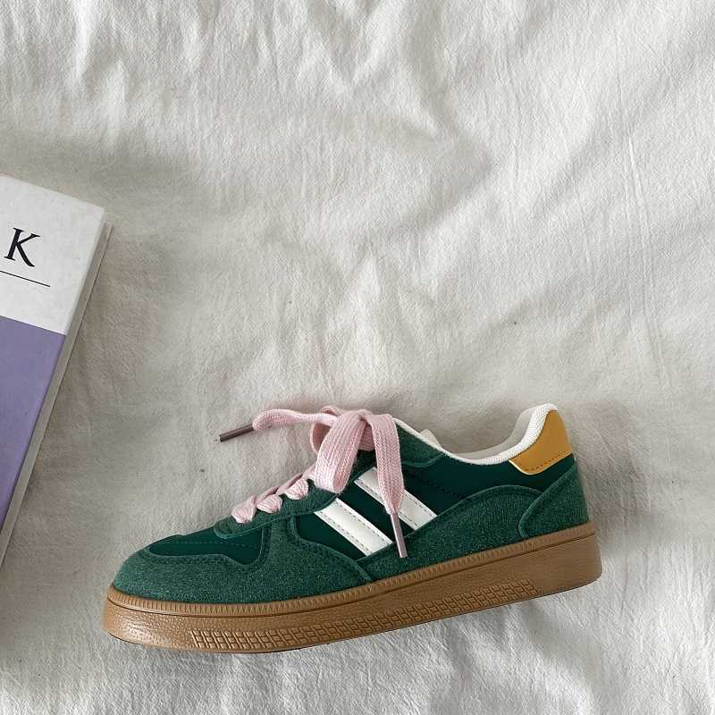 Alice – Chaussures d'Entraînement Allemandes Rétro Vertes