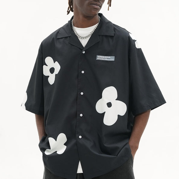 Ryan – Chemise à Col Cubain à Silhouette Florale Peinte à la Main