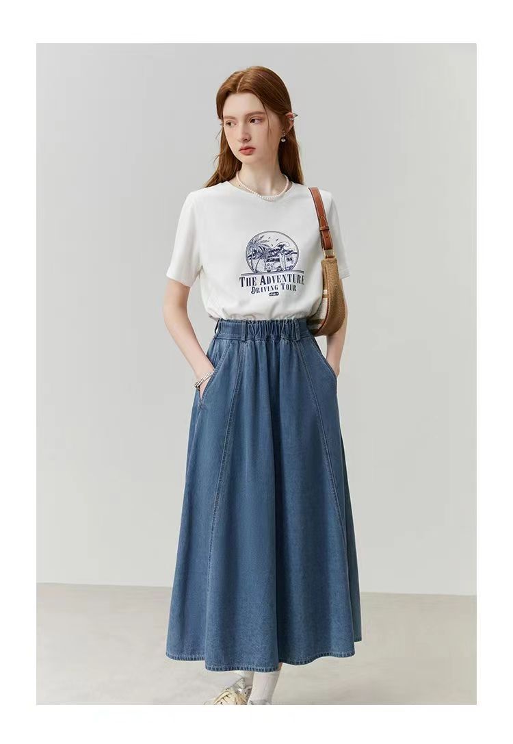 Caroline – T-shirt à Épaules Tombantes et Manches Courtes Imprimées