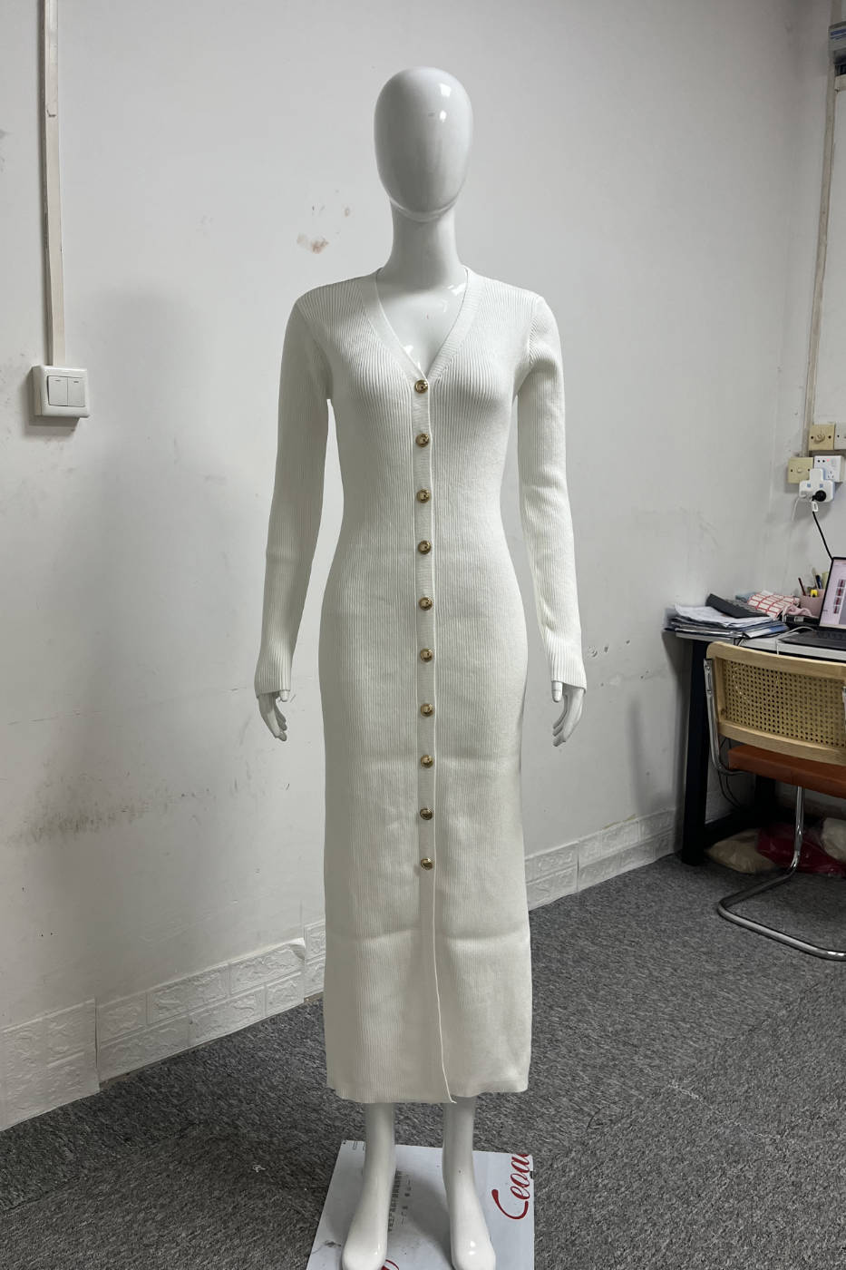 Anne – Robe Longue en Maille à Manches Longues