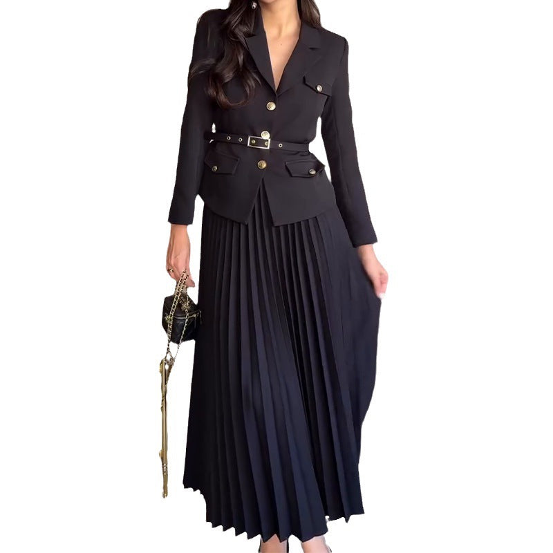 Betty – Costume Élégant à Revers Uni