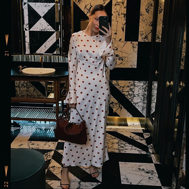 Anna – Robe Cheville Ample à Manches Évasées et Pois Contrastés