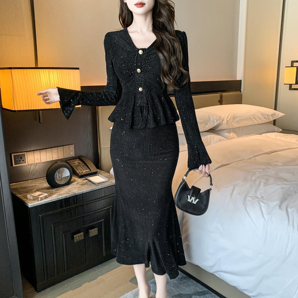 Jessica – Jupe Tailleur à Volants et Manches Évasées