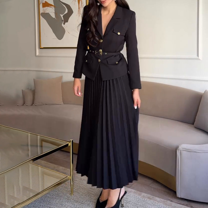 Betty – Costume Élégant à Revers Uni