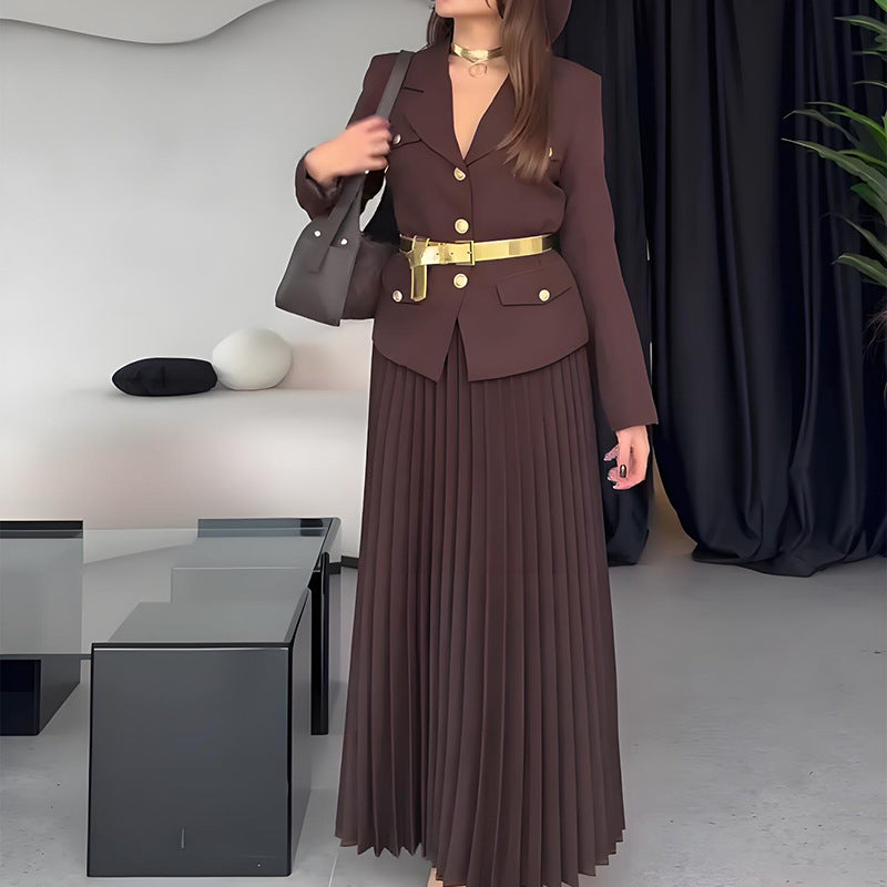 Betty – Costume Élégant à Revers Uni