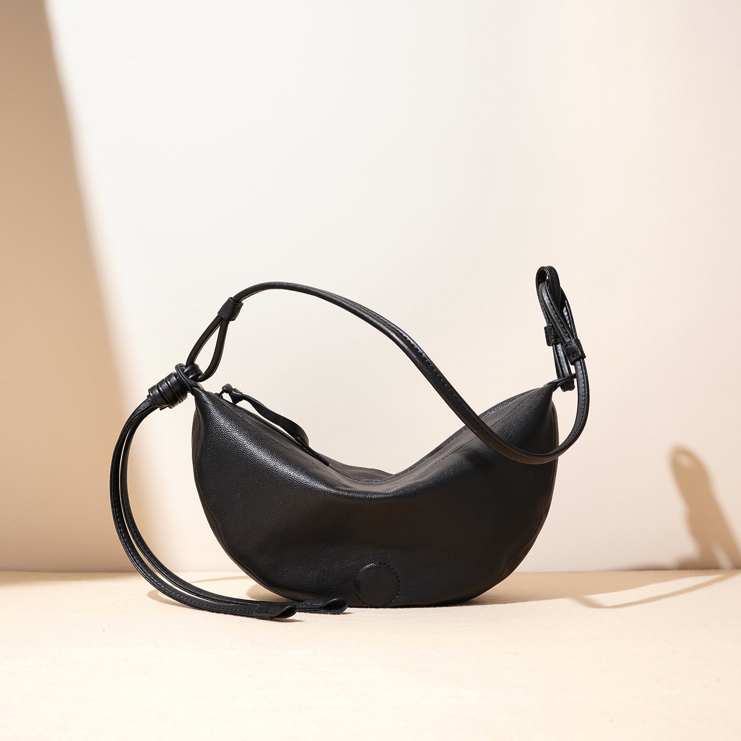 Natalie – Sac Messager Épaule Rétro en Cuir Végan Demi-Lune