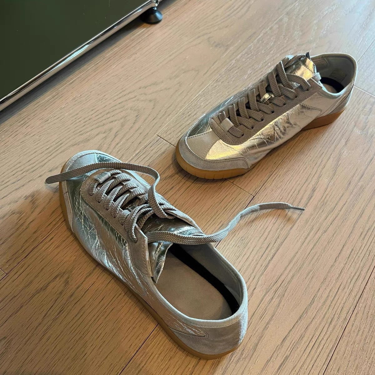 Patricia – Chaussures d'Entraînement Argentées Vegan Douces