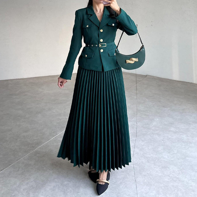 Betty – Costume Élégant à Revers Uni