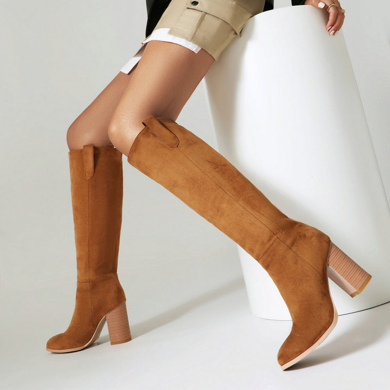 Ruth – Bottes Hautes en Suède Vegan à Talon Épais et Bout Rond