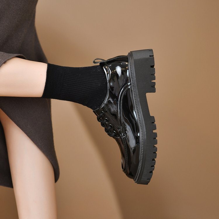 Nicola – Chaussures Compensées Style Britannique