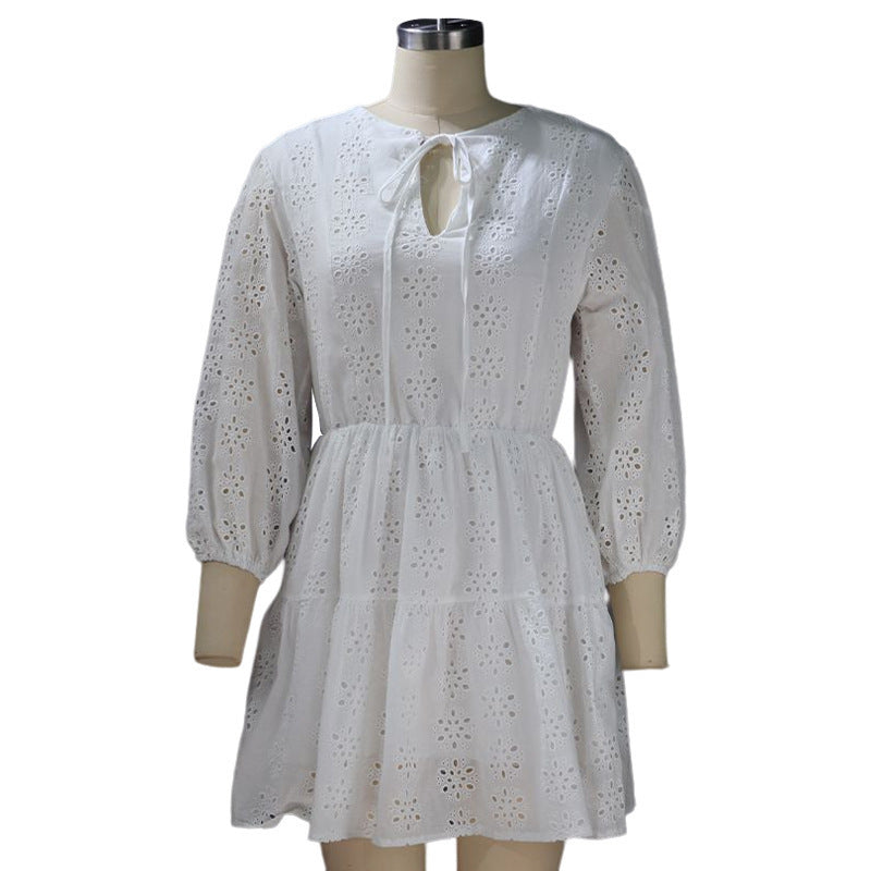 Sophie – Robe en Coton Brodée à Manches Mi-longues