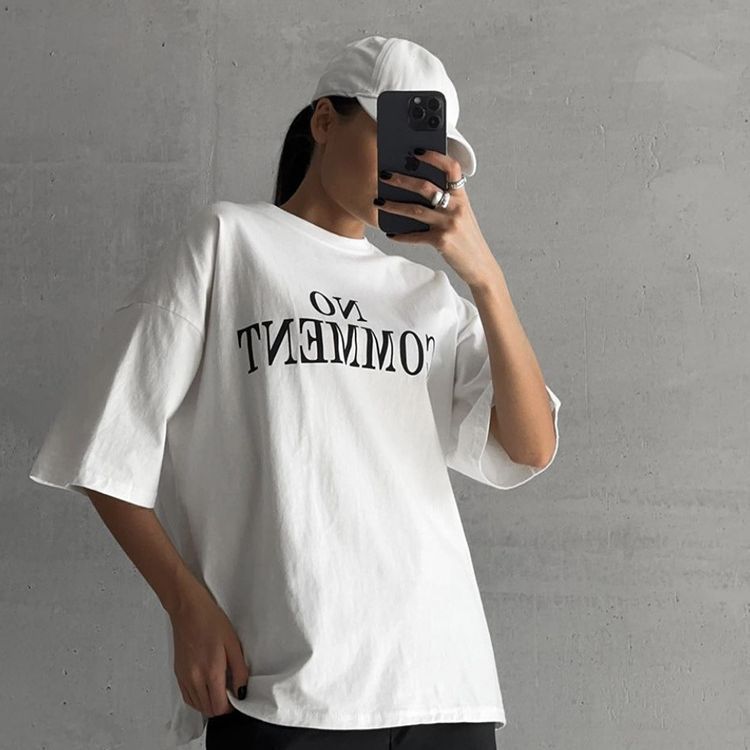 Rachael – T-shirt ample à col rond style gothique