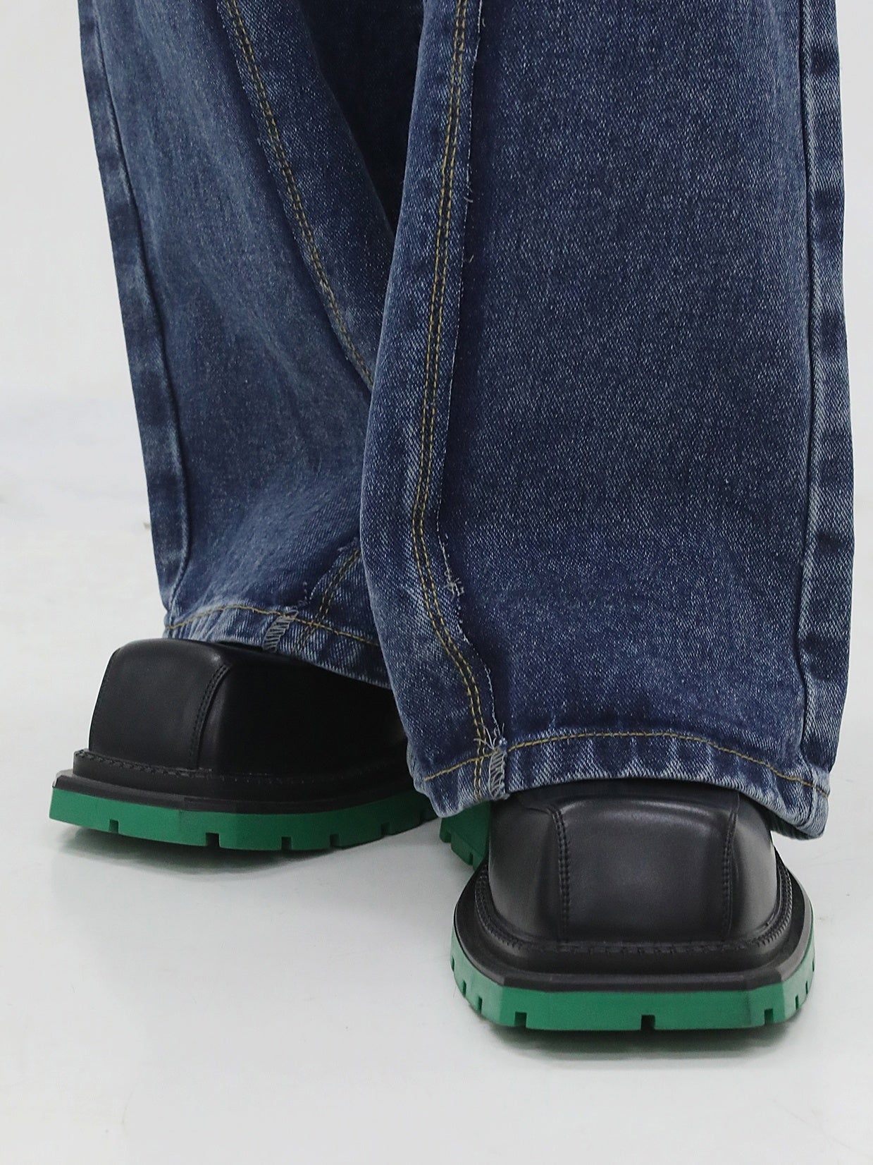 Sharon – Chaussures à semelle épaisse en cuir vegan pour femme