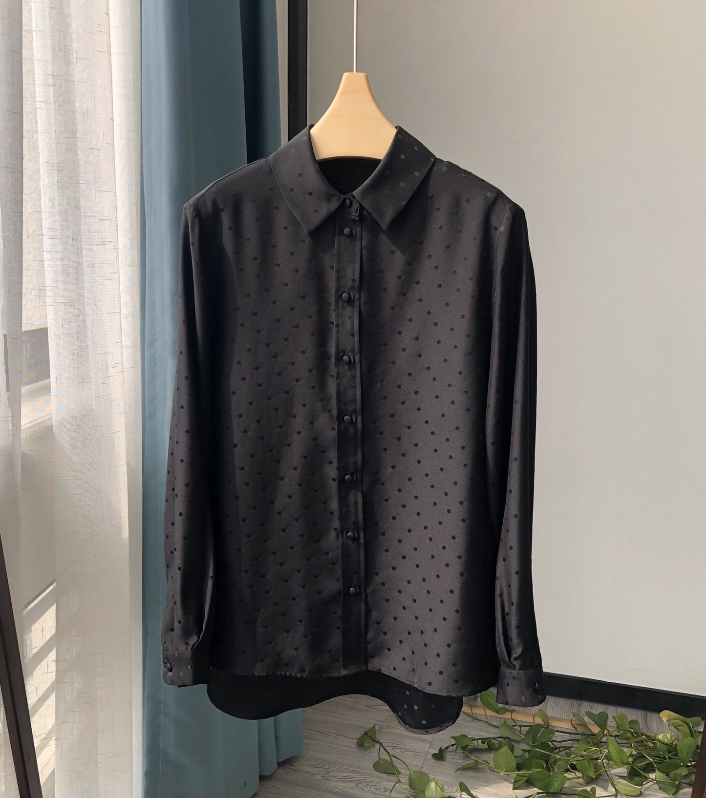 Samantha – Chemise en Satin Crêpe Soyeux à Manches Longues