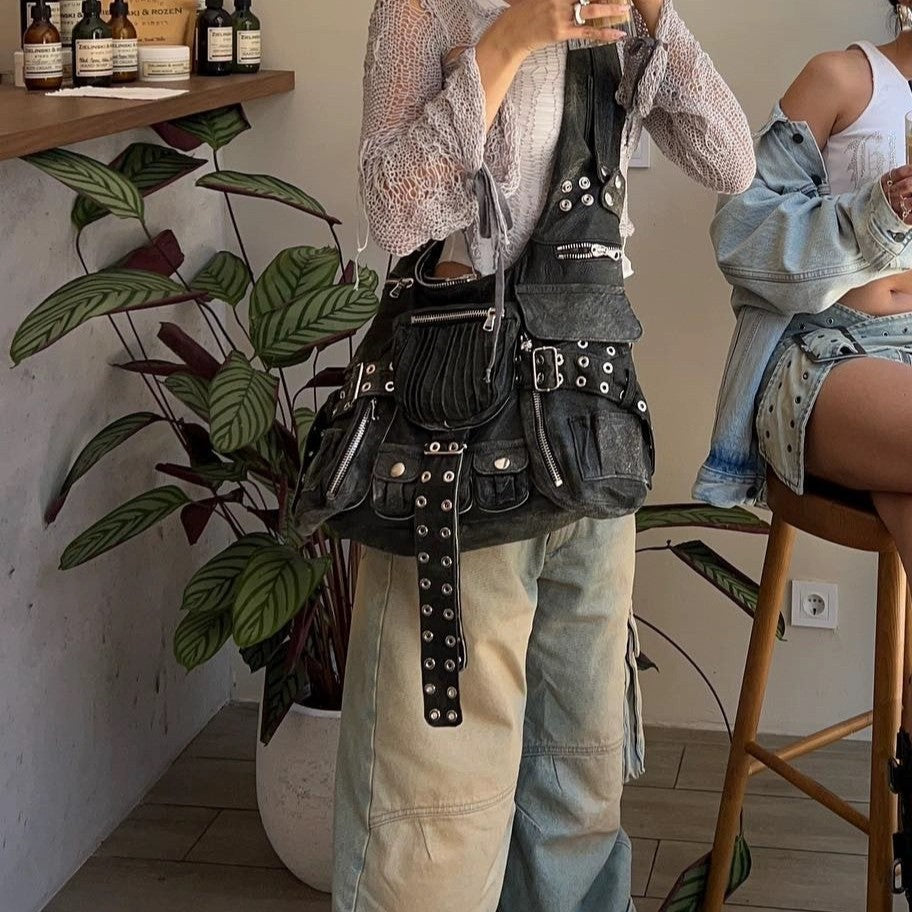 Claire – Sac messager à bandoulière large nouée multi-poches foncé