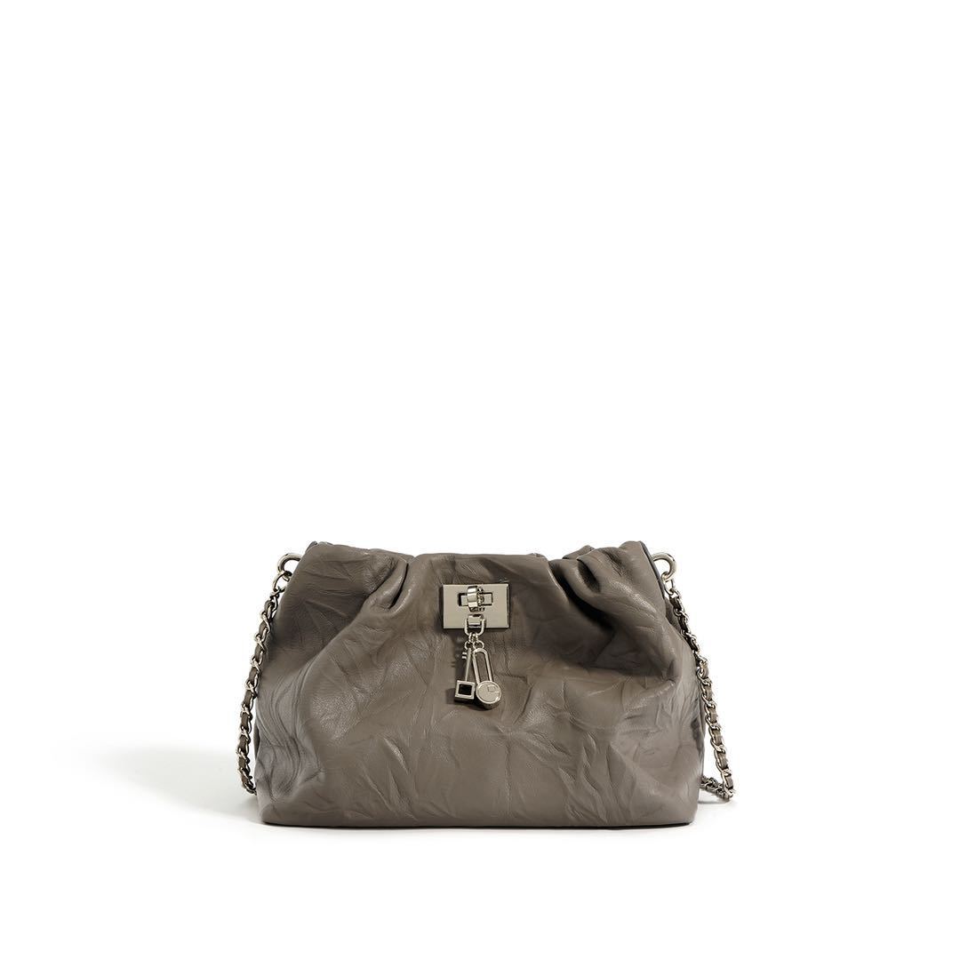 Karen – Sac Nuage Pli Temps Haut de Gamme