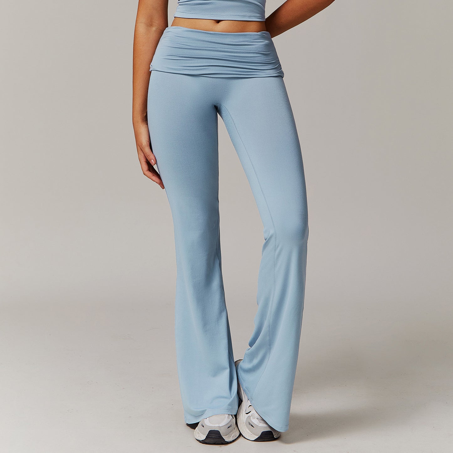 Sandra – Pantalon Évasé Polyvalent et Stylé