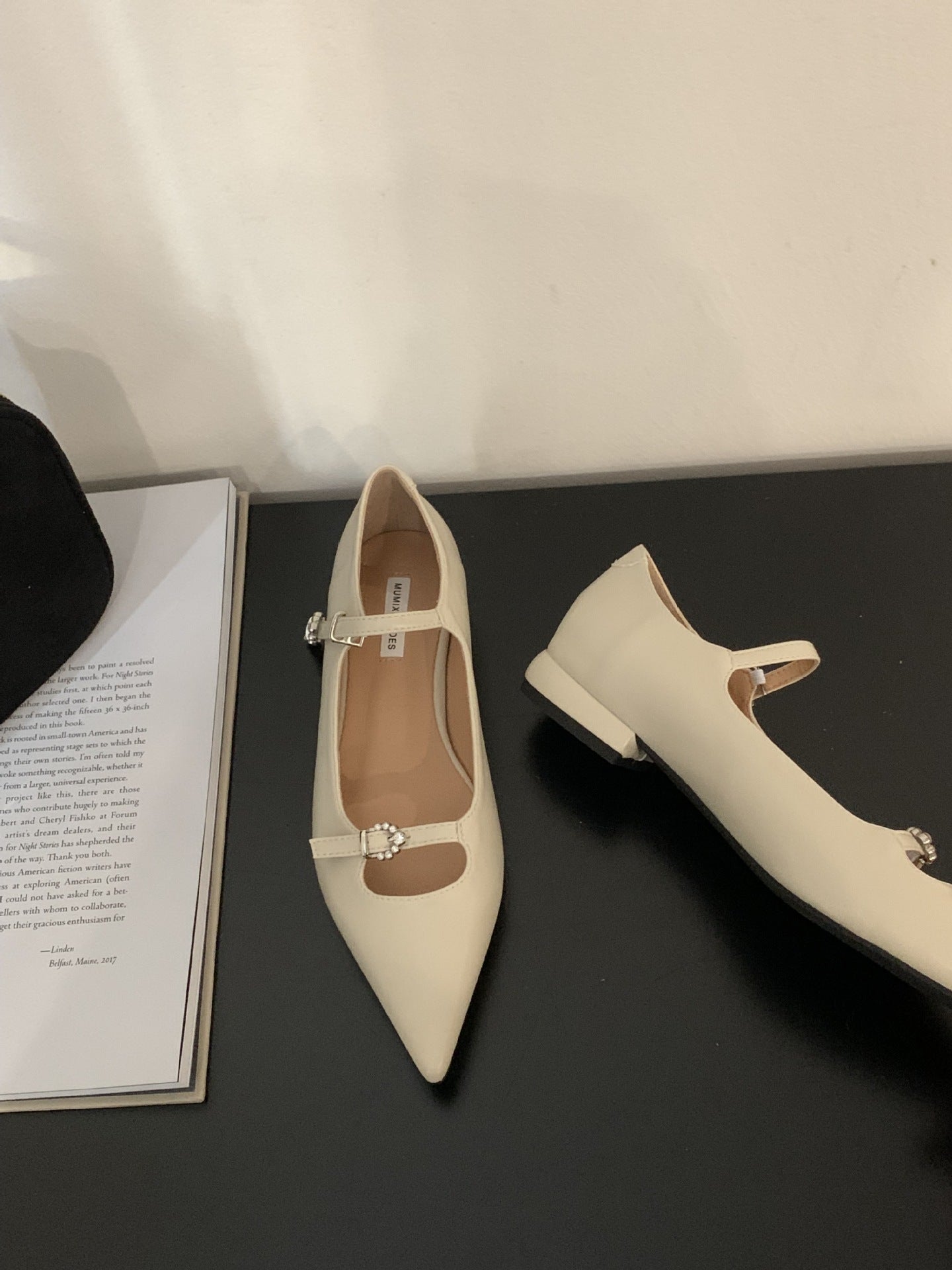 Amy – Talons Épais Rétro à Boucle et Bout Pointu