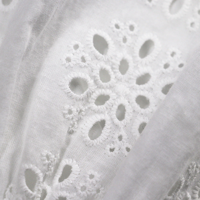 Sophie – Robe en Coton Brodée à Manches Mi-longues
