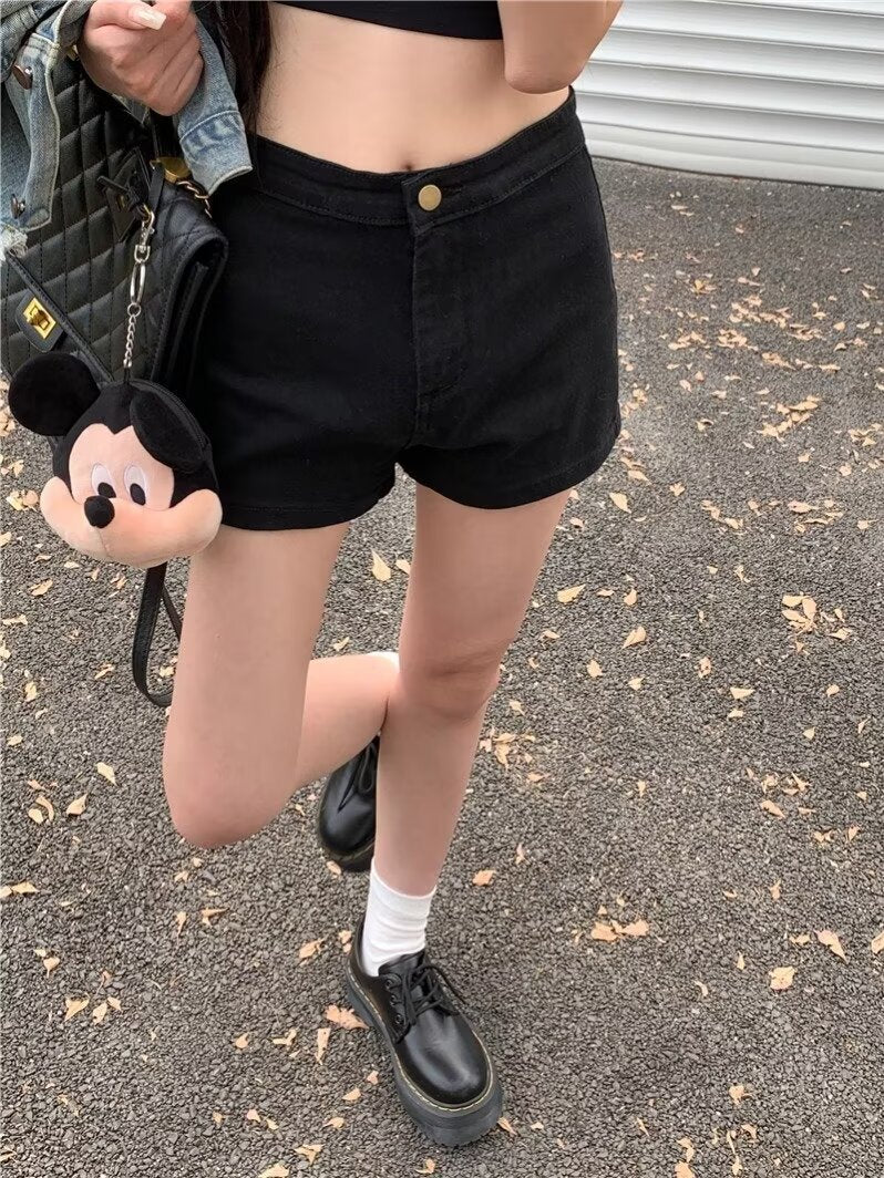 Tracy – Shorts en Denim Noir Taille Haute