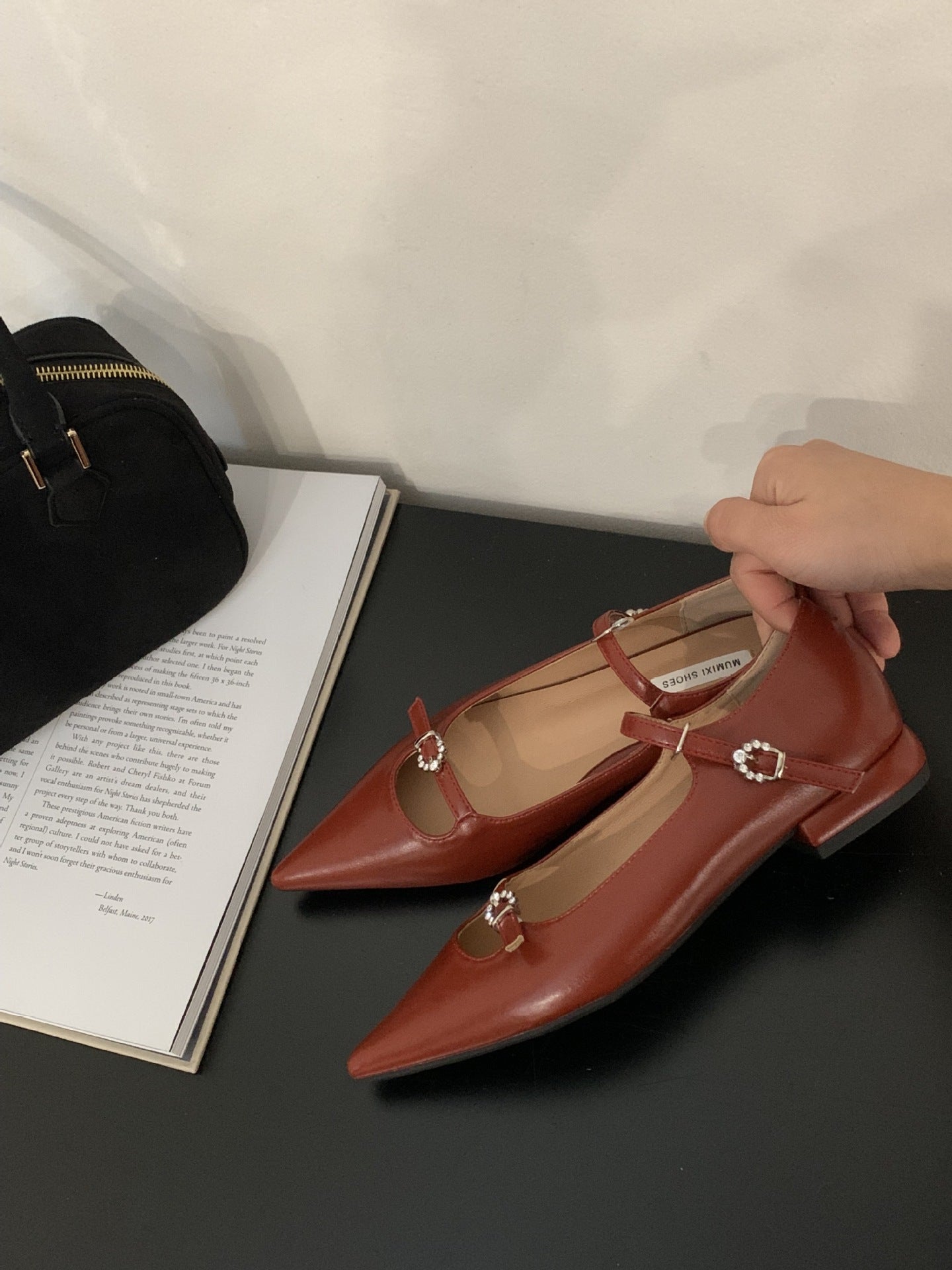 Amy – Talons Épais Rétro à Boucle et Bout Pointu