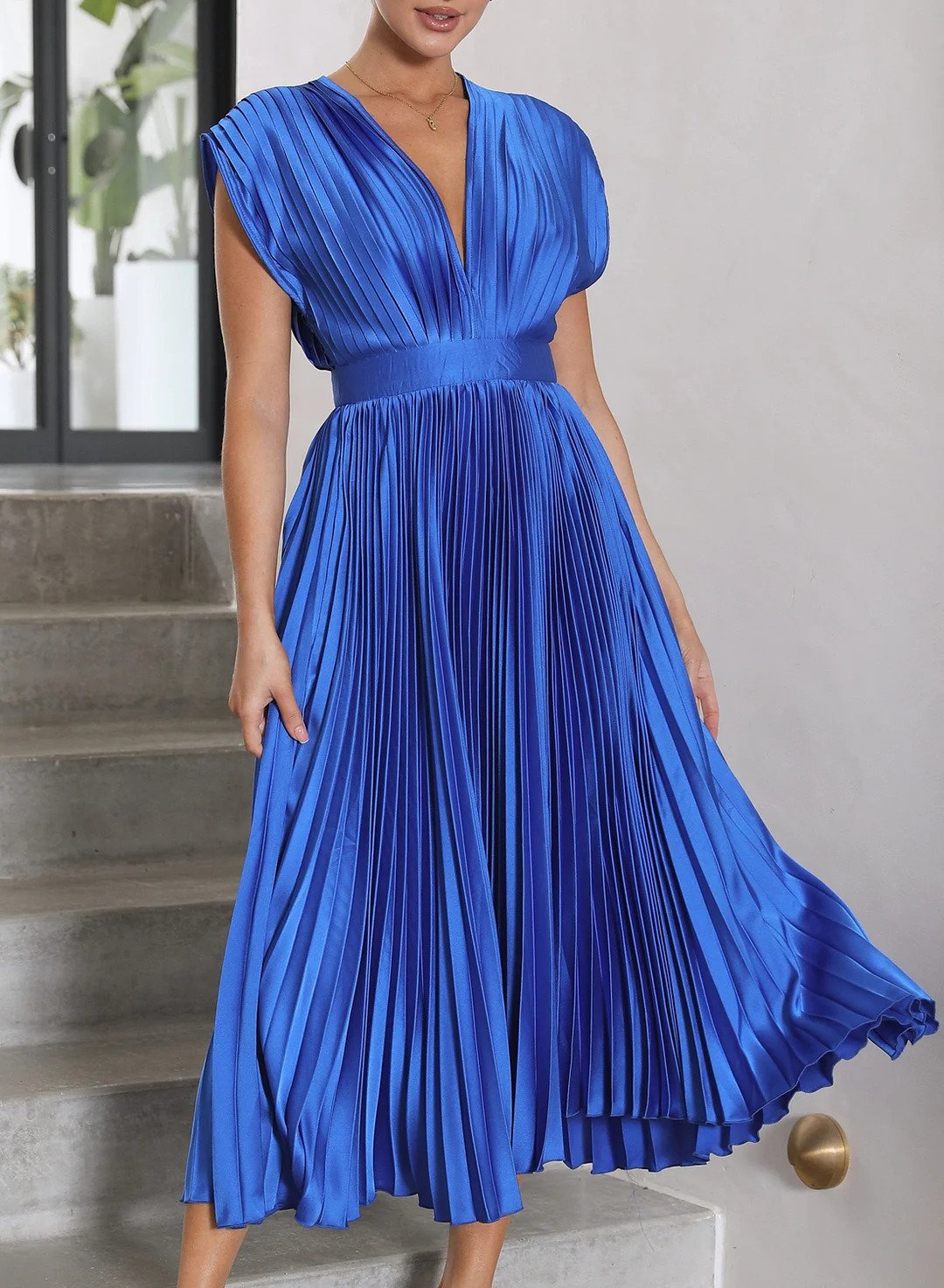 Donna – Robe Plissée avec Col en V