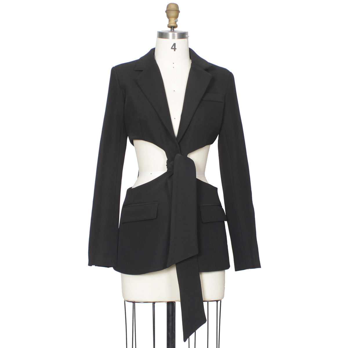 Janet – Veste de costume petite avec découpe au milieu et lacets
